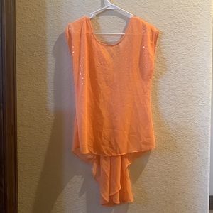 A cute top in the brand studie y